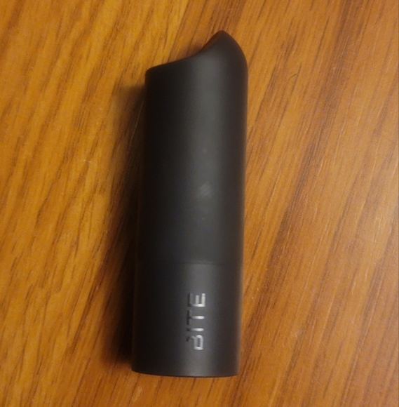 Bite Beauty Mini Travel Hot Tomato Red Power Move Soft Matte Lipstick 1.25g Good - Picture 6 of 16